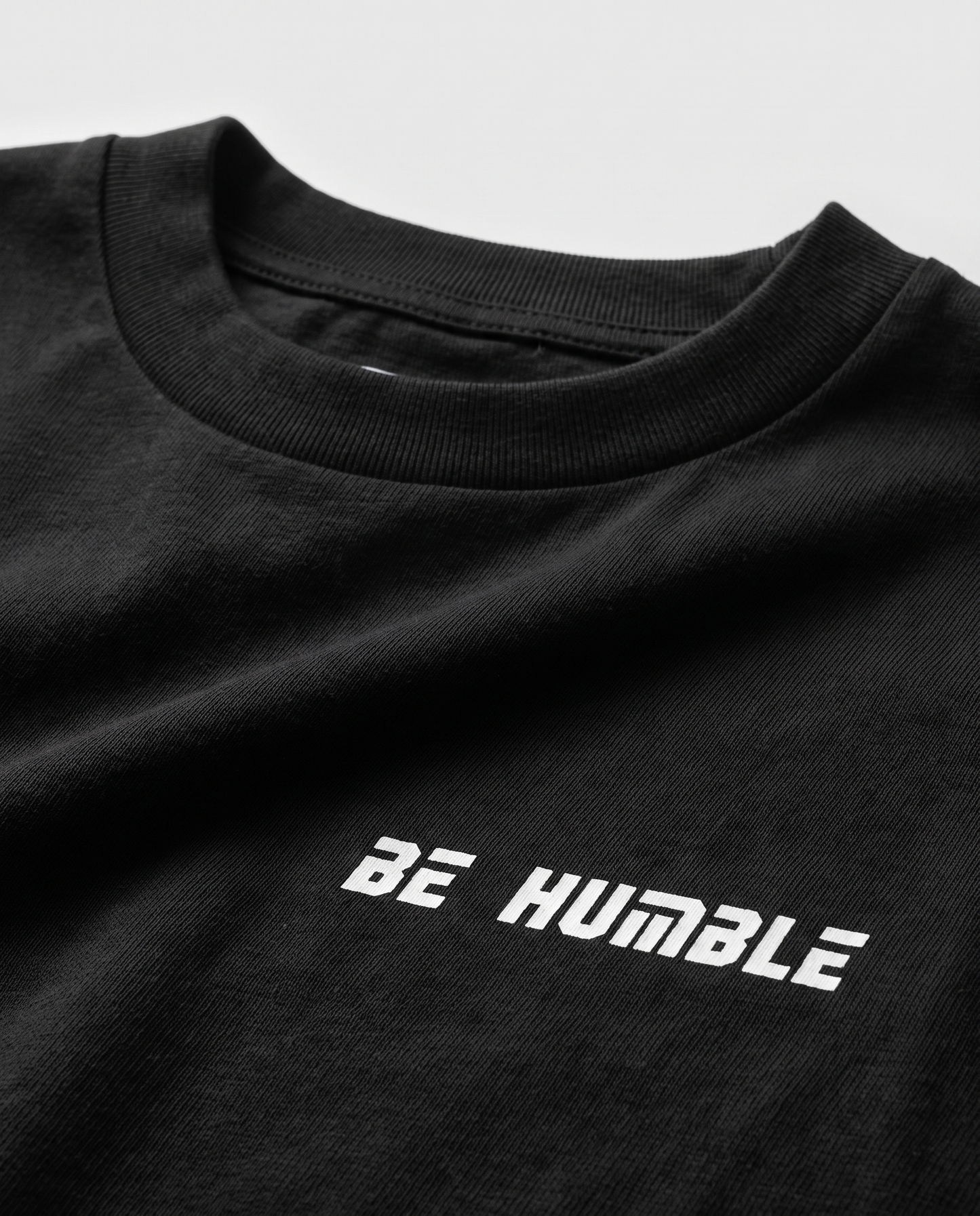 Initial Vintage Black tee - fabric and print detail